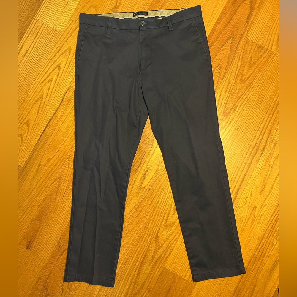 Men’s Dockers Khaki Pants 36W 30L Flex Comfort Slim